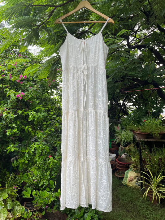 Styling Your Flowing Pieces: Effortless Elegance From Sunrise to Sunset